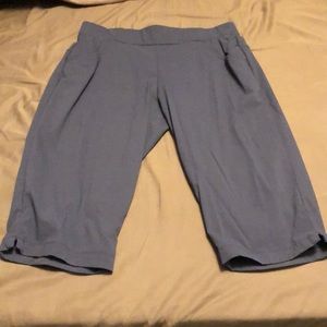 Columbia Omni-Shield Capris in blue size L